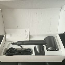 Professional IONIC 1800W blow dryer-BRAND NEW