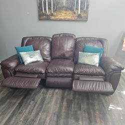 Raymour & FLANINGAN LEATHER RECLINING COUCH