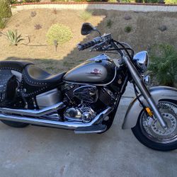 2002 Yamaha V-Star 1100 Classic