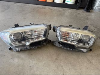 Toyota Tacoma 2018 headlights (3rd gen)