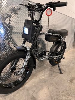 750 Watt Electric E-Bike, 35Mph, Miami Style, 20x4.0 Fat Tire