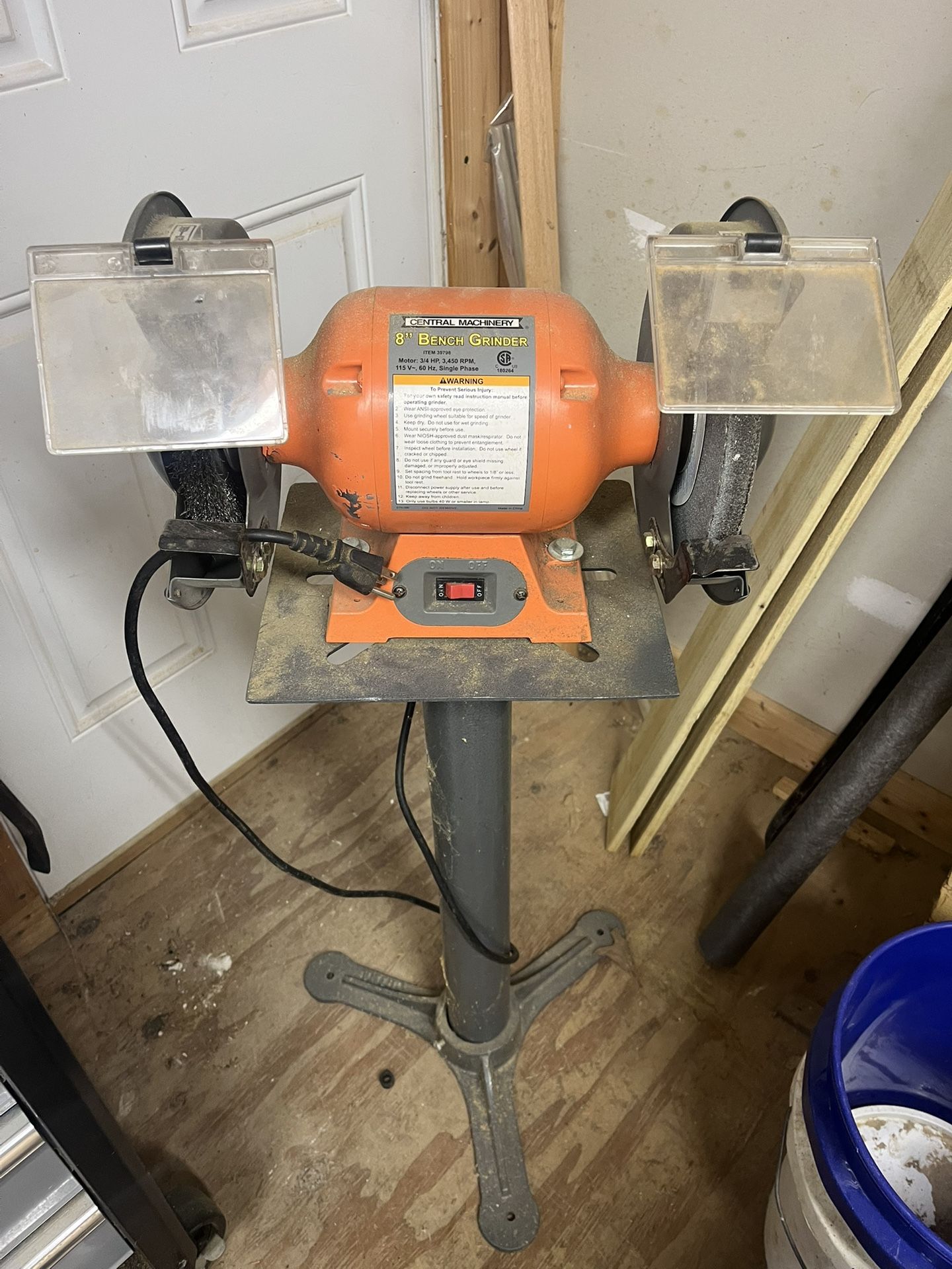 8” Bench Grinder With Stand