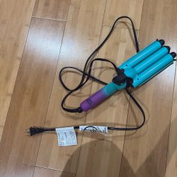 Bed Head beach waves Curler 