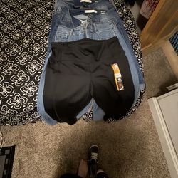 5 pair women’s crop jeans NEW and gently worn - see description - $25 obo - 67th ave/Bell