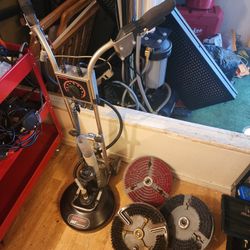 Rotovac 360i With Different Heads 