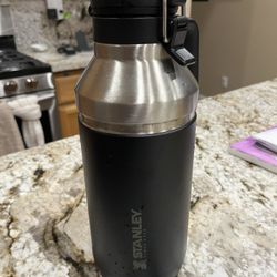 Stanley Growler