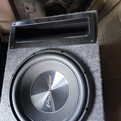 12inch DVC Pioneer Sub/w Ported Box  / Extras