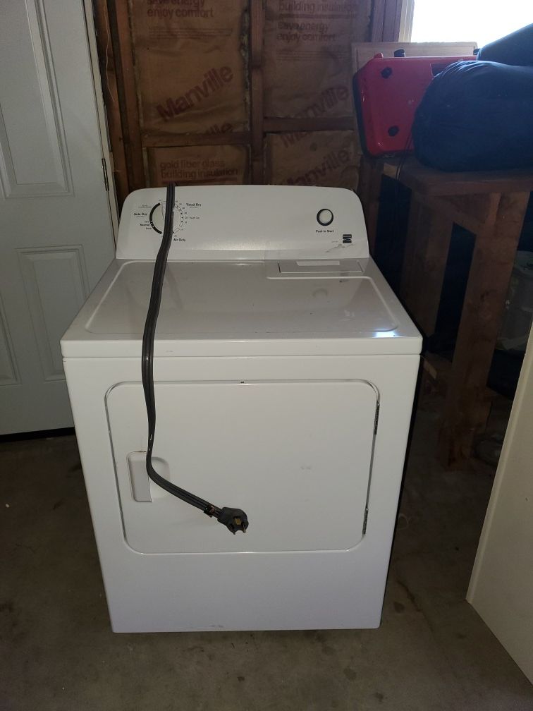 Kenmore series 100 washer and dryer for Sale in Vista, CA OfferUp