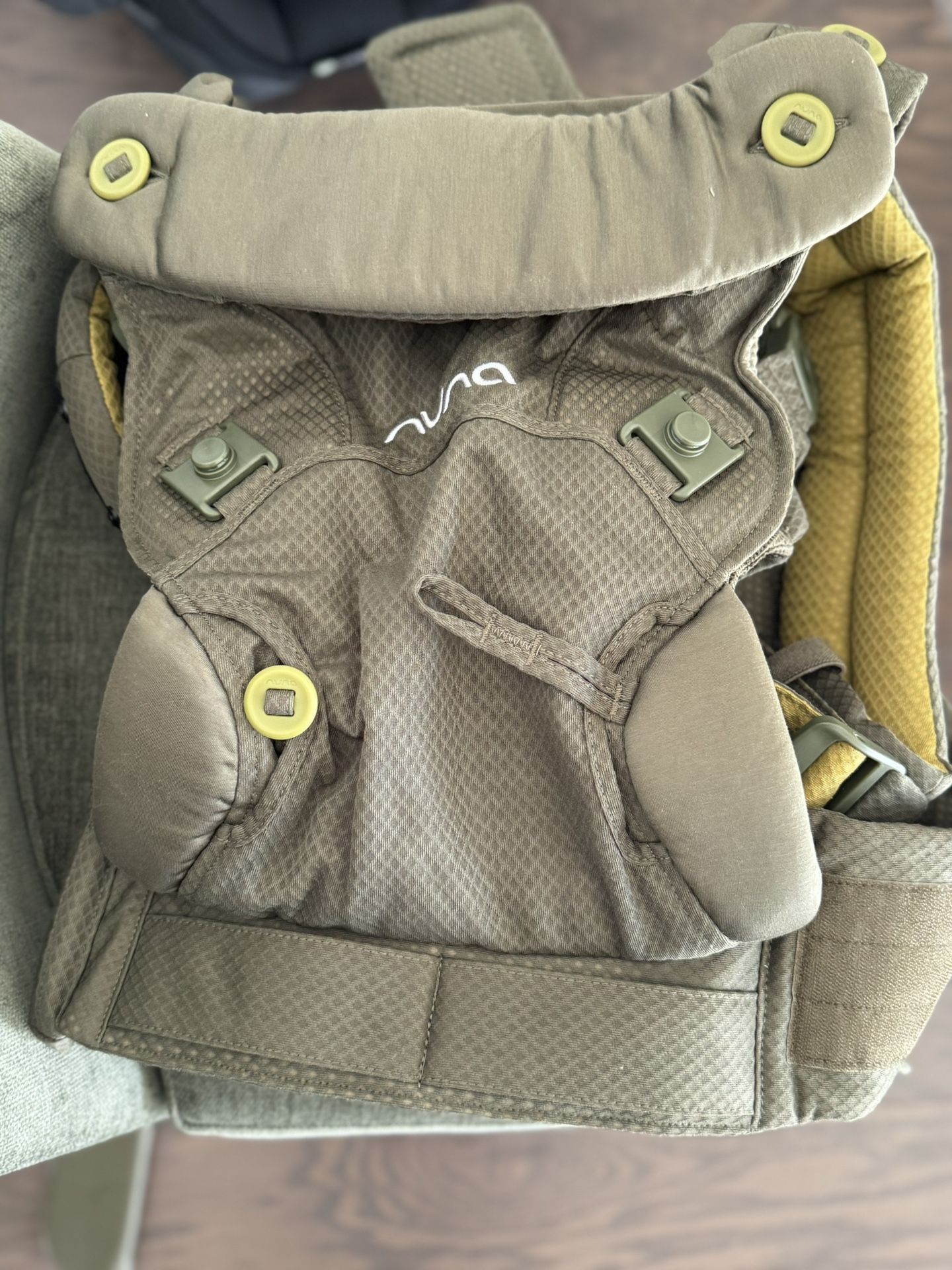 Nuna baby Carrier
