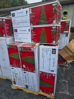 Christmas Tree SALE | 6.5 & 7.5 FT Slim Trees From $50 | Up to 40% OFF Retail