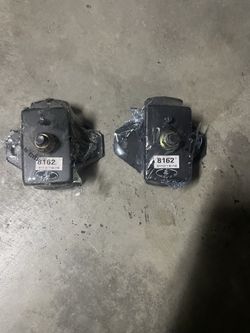 Toyota Tacoma motor mounts (New)