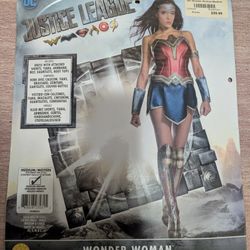 Wonder Woman Costume, Size medium
