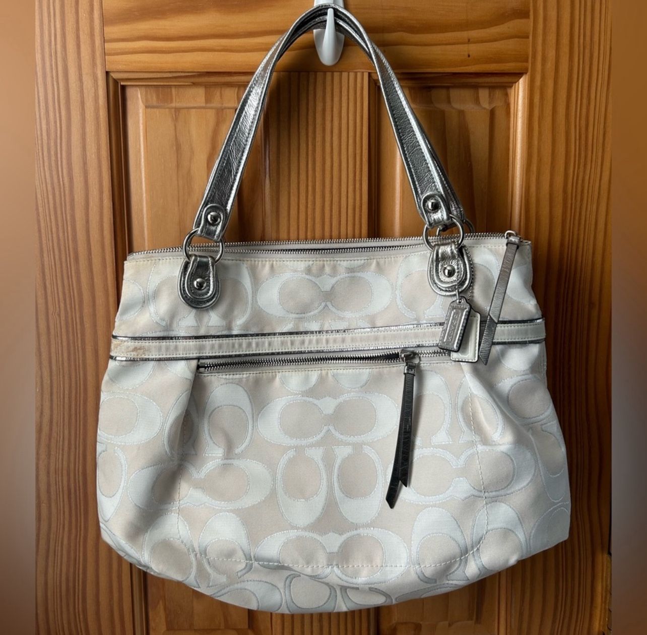 Y2K Authentic Vintage Coach Poppy White Metallic Shoulder Tote Bag