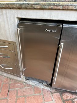 Coolski Icemaker