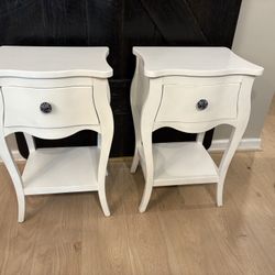 Solid Wood Matching White Side tables/nightstands
