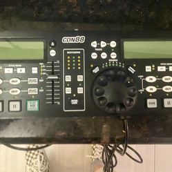 NUMARK CDN 88 DJ MIXER CONTROLLER