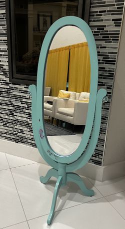 Mirror Retro Style