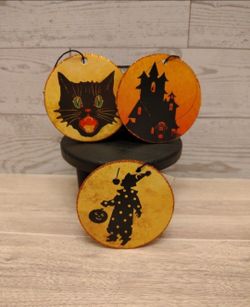 Vintage Halloween tree ornaments 🎃