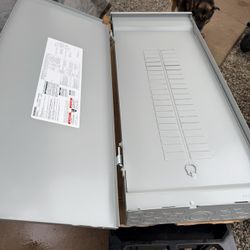 Siemens Sub-panel 200 Amp 120/240v Main Lug N3R 40 Space  
