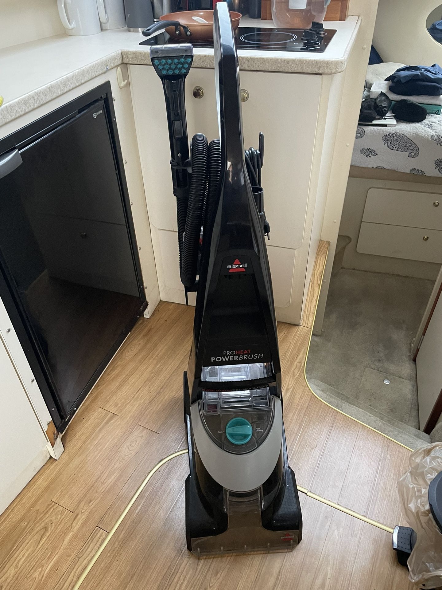 Bissell ProHeat PowerBrush Carpet Cleaner