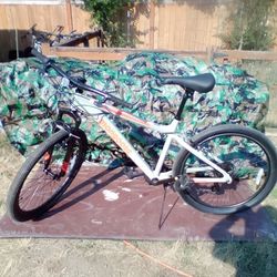 Mongoose Flatrock Bicycle