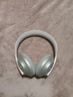 Boss 700 wireless headphones