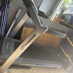 FREE treadmill Nautilus T614 