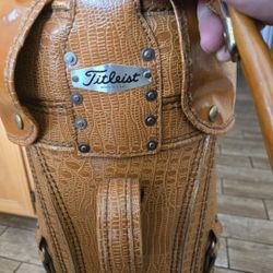 titleist golf bag
