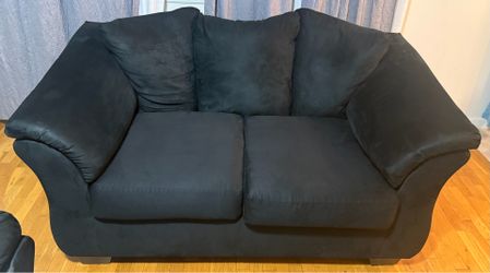 Raymour & Flanigan Whitman Living Room Set - Black Sofa & Loveseat