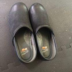 black,dansko working shoes , 11