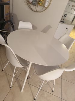 Table with chairs
