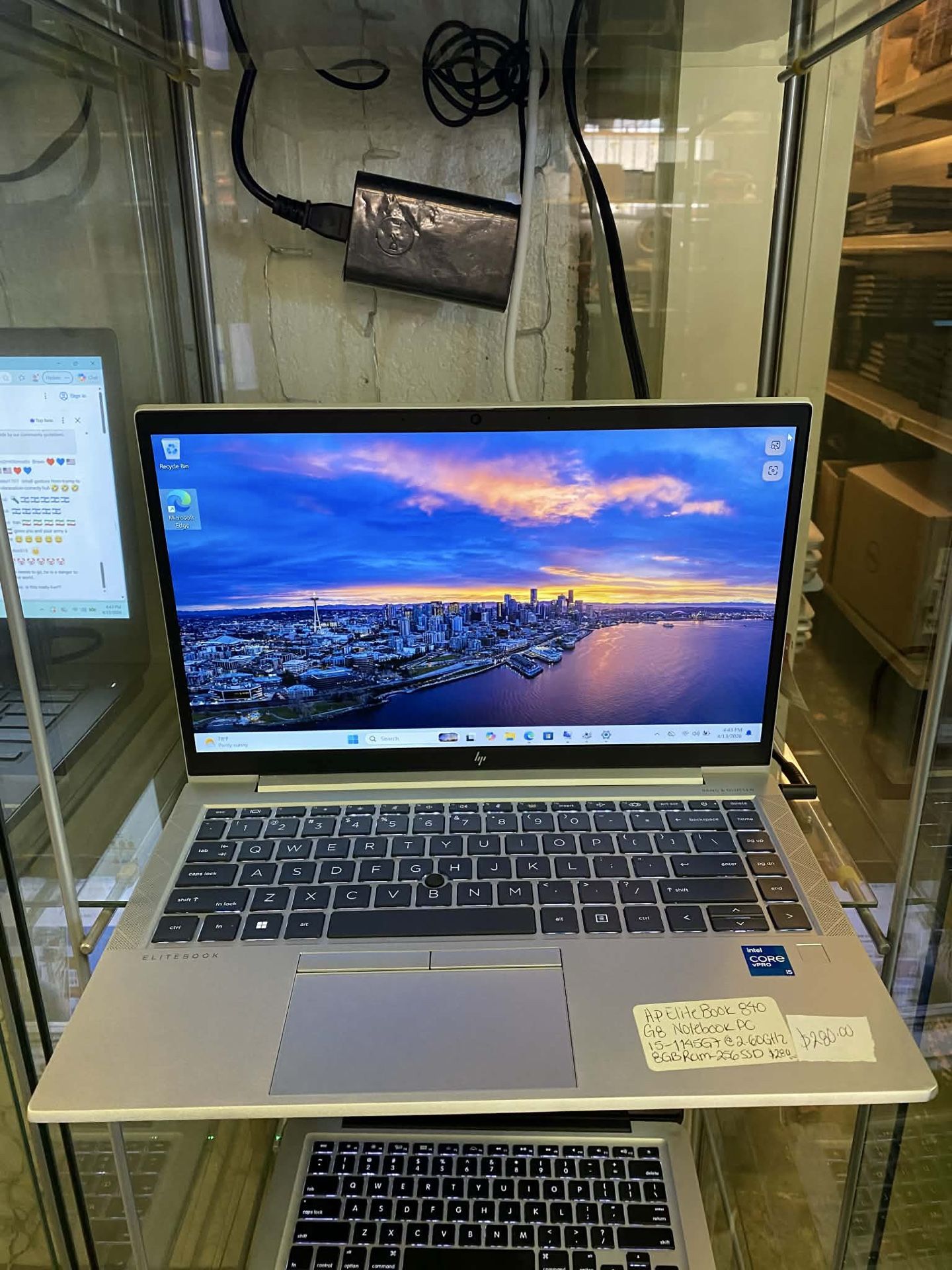 HP EliteBook 840 G8 Notebook laptop I5 11th Generation @ 2.6 GHZ 8GB RAM 256GB SSD Windows 11 pro.