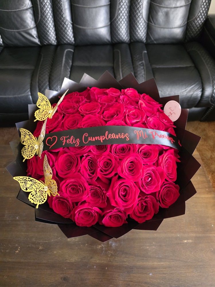 50 Res Roses Bouquet 