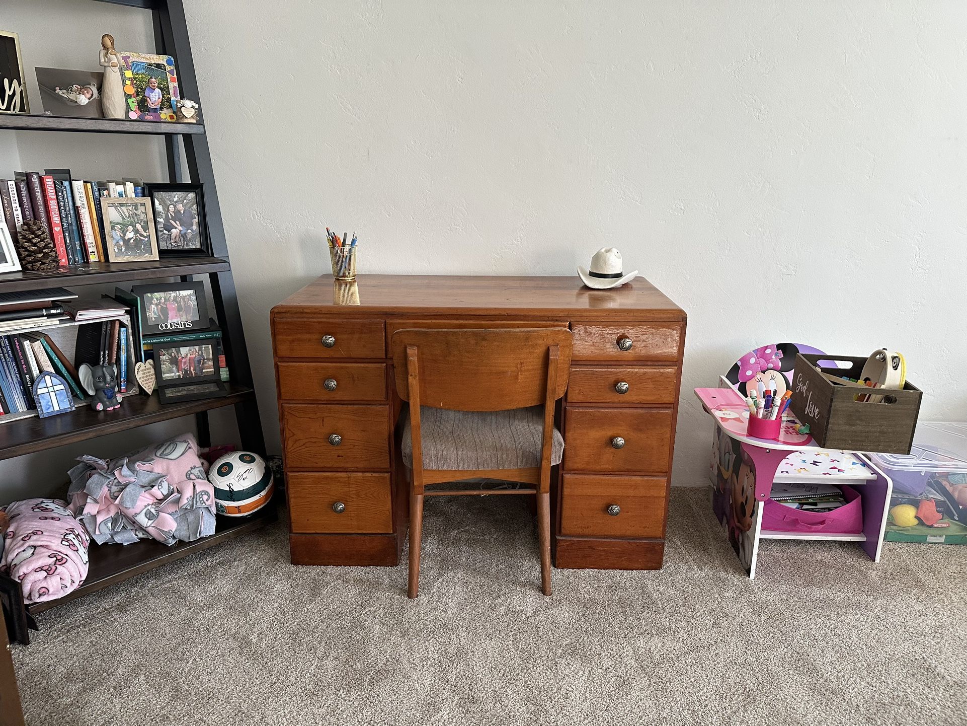 Mid Century Desk And Chair