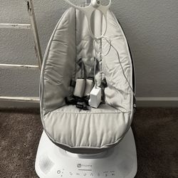 mamaRoo® multi-motion baby swing