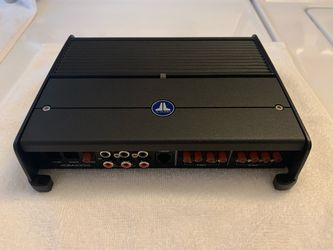 JL Audio XDM400/4 amplifier