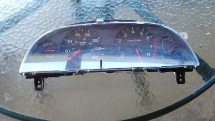 2000 Nissan Altima instrument cluster