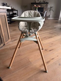 LALO High Chair with 2 Cushions and Booster