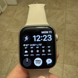 Apple iWatch Series 9, Starlight & LTE Enabled 