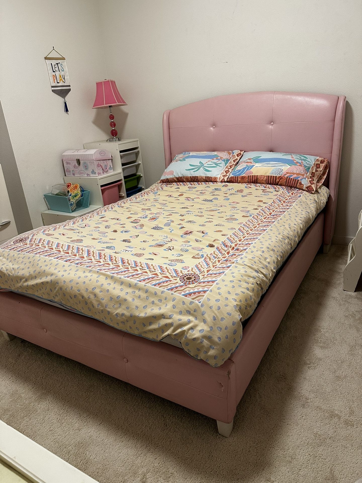 Girl’s Queen Bed
