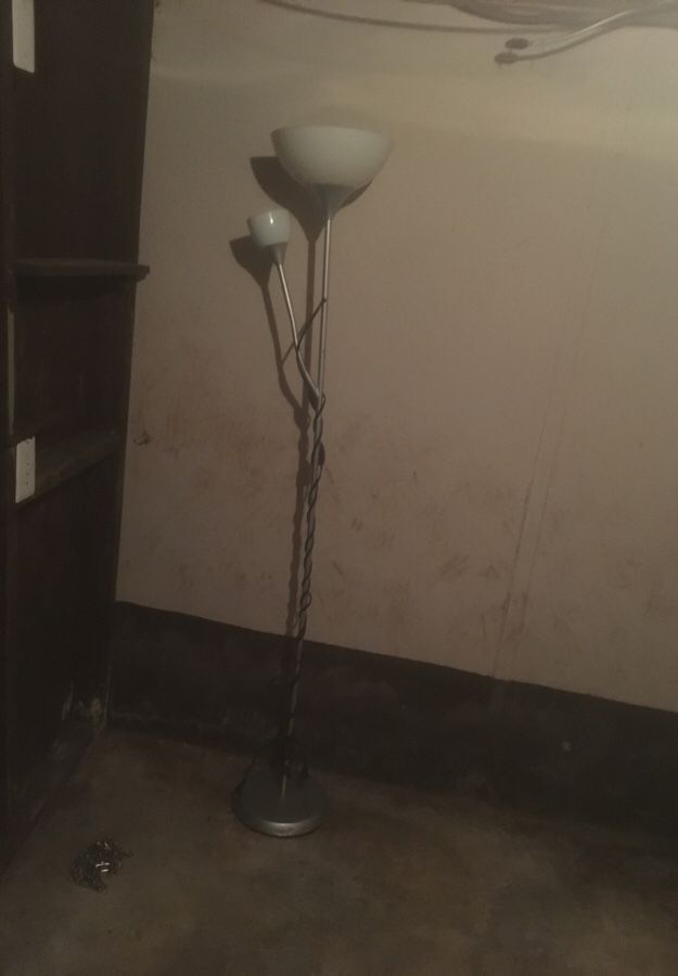 Floor lamp