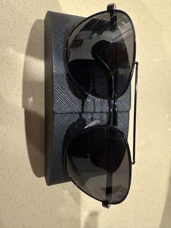 Classic Black PRADA sunglasses