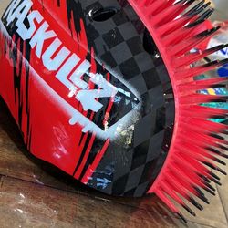 Raskullz Helmet size small 50-54 cm