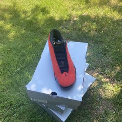 Retro Jordan 14 “ Ferraris” 