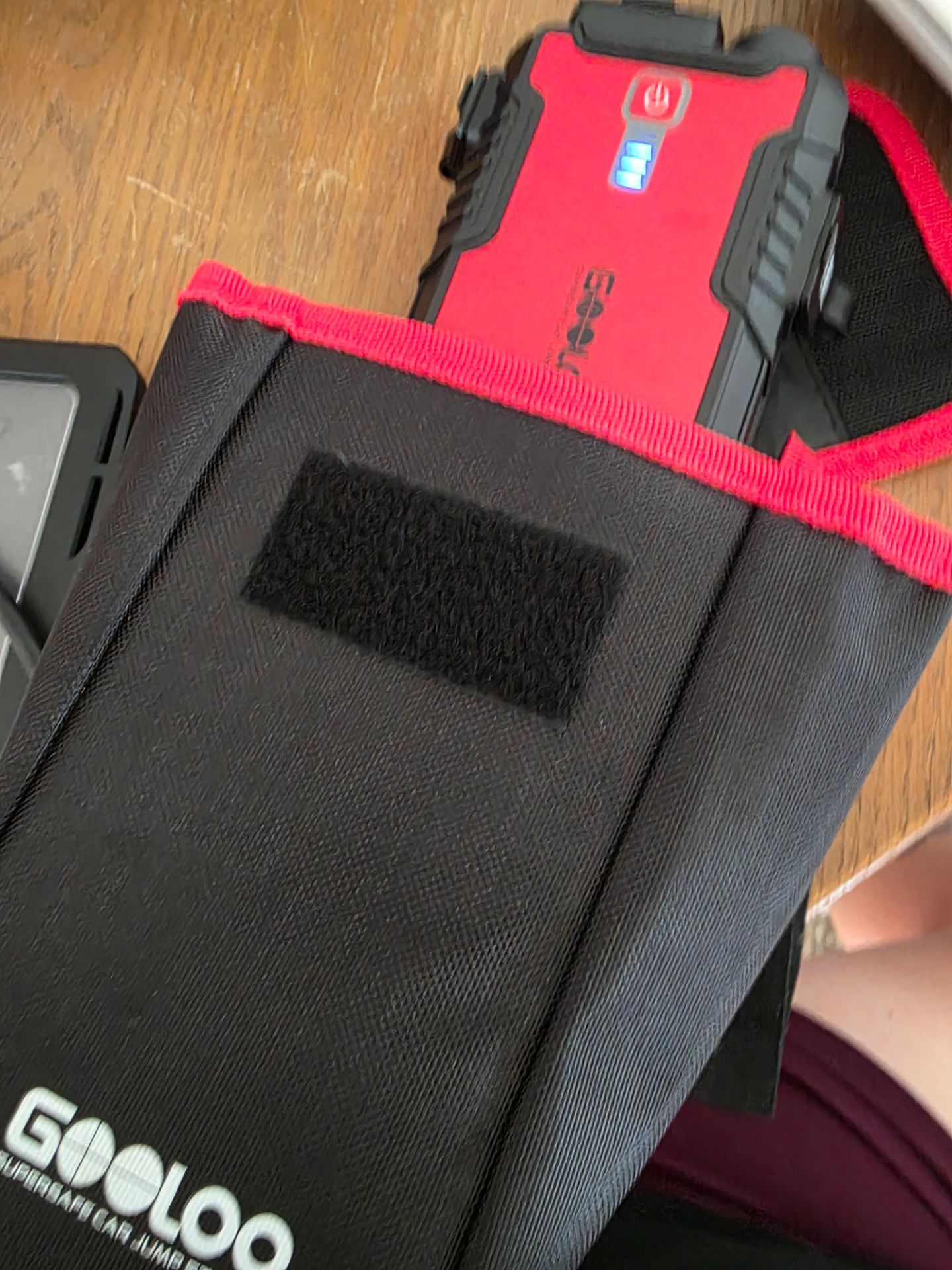 Gooloo gt1500 car Jumpstarter