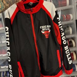 Wow 😮 !! 1990's Styled Chicago Bulls Wind Breaker Jacket ! 