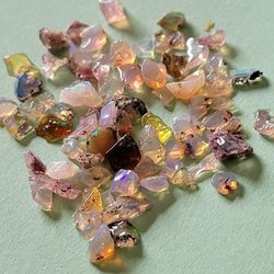 10pcs. Natural Pink Opal Chips 2-7mm 