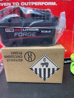 MILWAUKEE M18 FORGE BATTERY 8.0  brand new out the box never never used