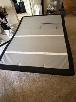 Adjustable bed frame