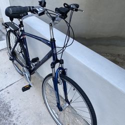 2020 Jamis Citizen 2 Model T6 6061